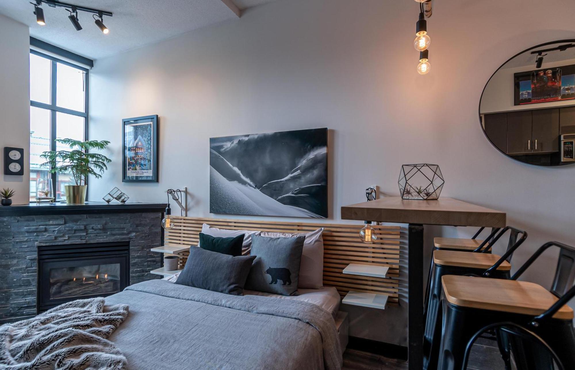Alpenglow Lodge Queen Boho Studio By Mva Whistler Exterior foto
