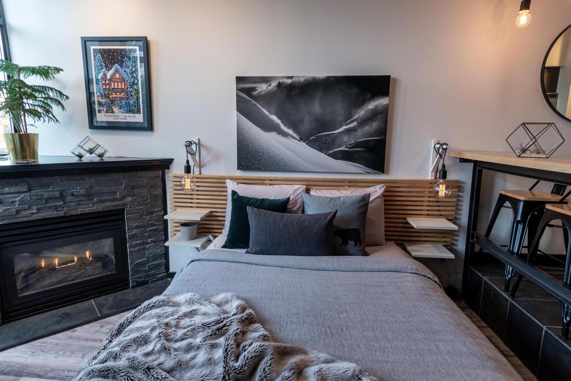 Alpenglow Lodge Queen Boho Studio By Mva Whistler Exterior foto